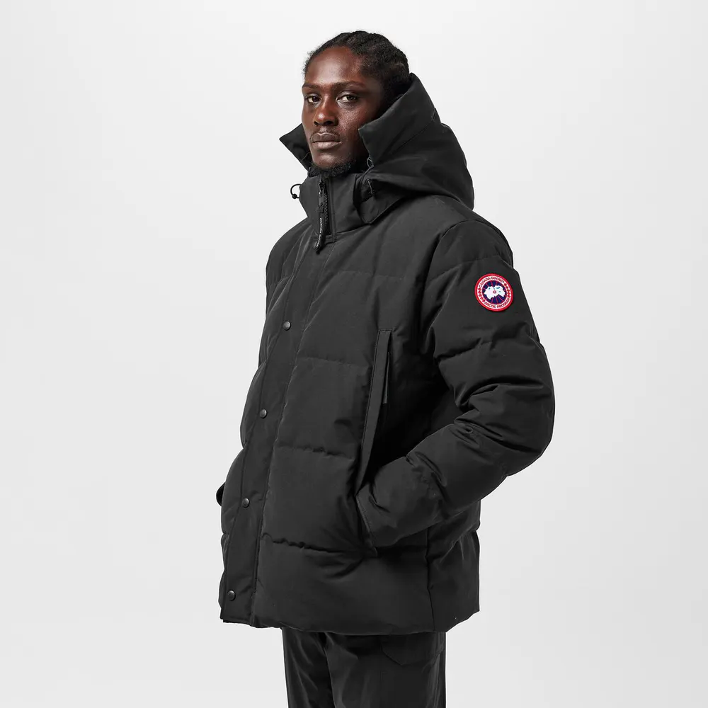 Canada Goose Men's Wyndham Water Resistant Duck Down Slim Fit Parka detail 3