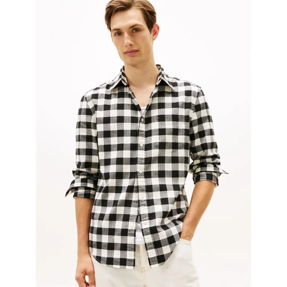 Tommy Hilfiger Men's Buffalo Check Long Sleeve Shirt detail 2