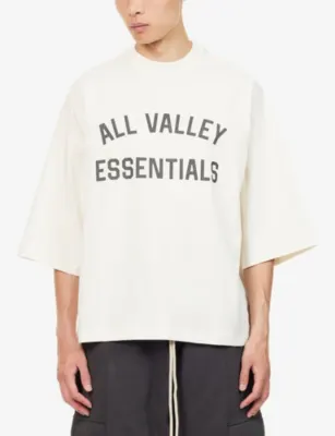 FEAR OF GOD ESSENTIALS Merch Text-Print Relaxed Cotton-Jersey T-Shirt detail 3