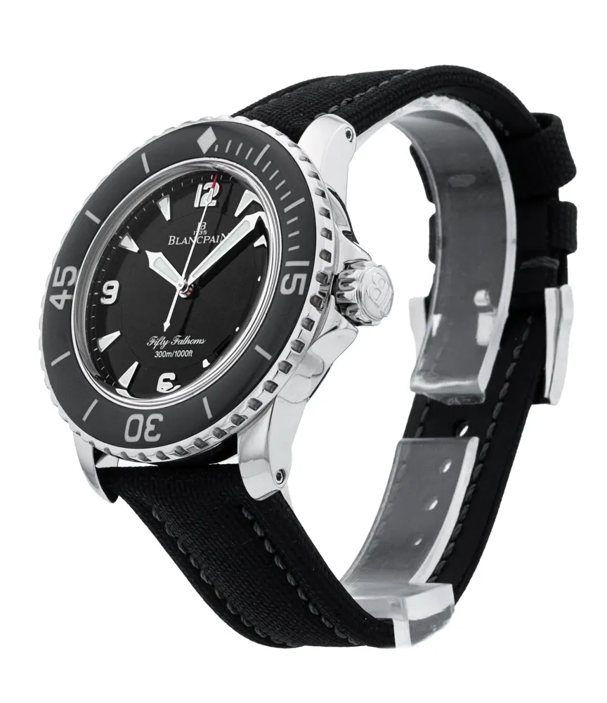 Blancpain Fifty Fathoms 5015-1130-52A — 2013 — Very good in Black Quarter Arabic, additional product view 2
