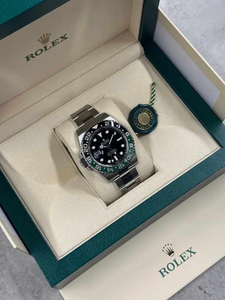 Rolex GMT Master II 126720 VTNR — 2024 — Very good detail 2