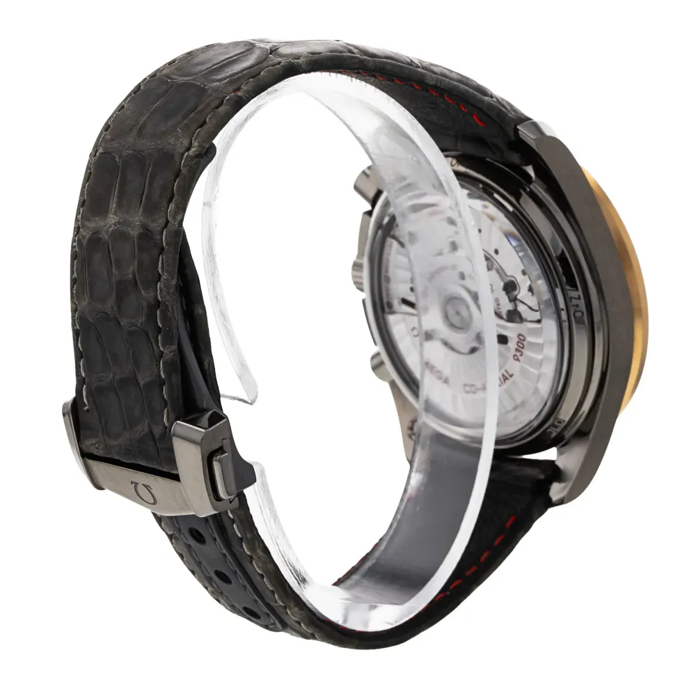 Omega Speedmaster Dark Side of the Moon 311.63.44.51.99.001 — 2020 — Excellent detail 3