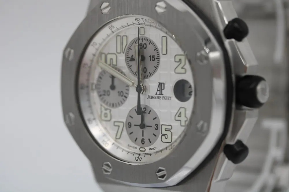 Audemars Piguet Royal Oak Offshore 25721ST.OO.1000ST.07.A — 2000 — Very good in Silver Arabic, additional product view 2