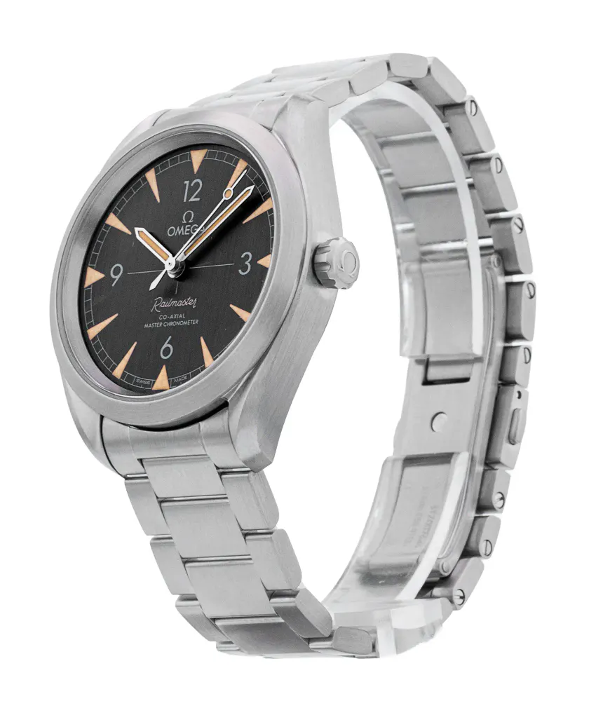 Omega Seamaster Railmaster 220.10.40.20.01.001 — 2025 — Excellent detail 2