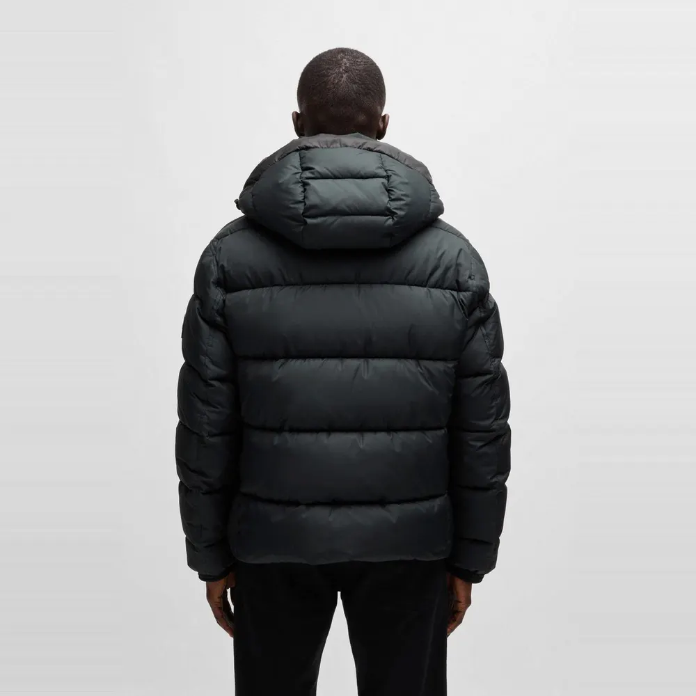 Boss Men's Omaris Water-Repellent Hooded Long Sleeve Short Puffer Jacket detail 3