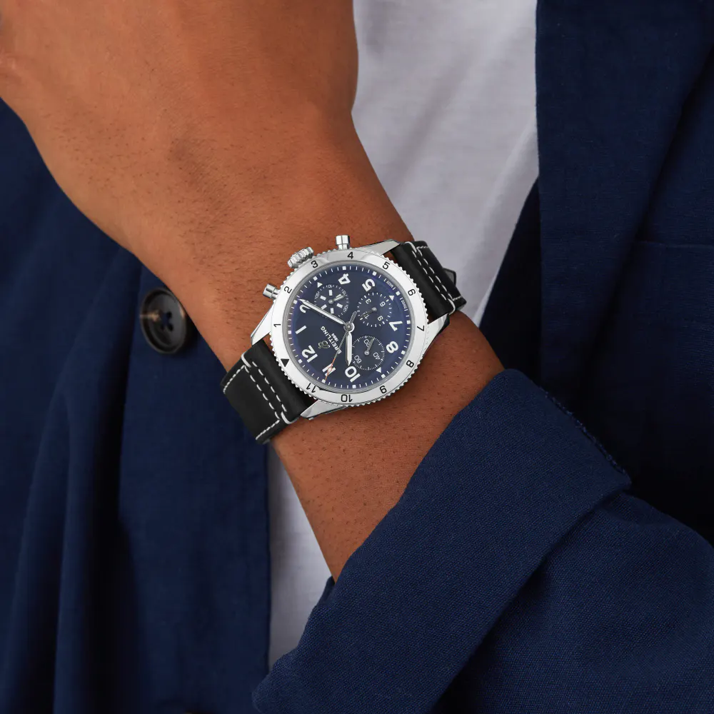 Breitling Classic AVI Chronograph 42 Tribute to Vought F4U Corsair Leather Strap Watch detail 3