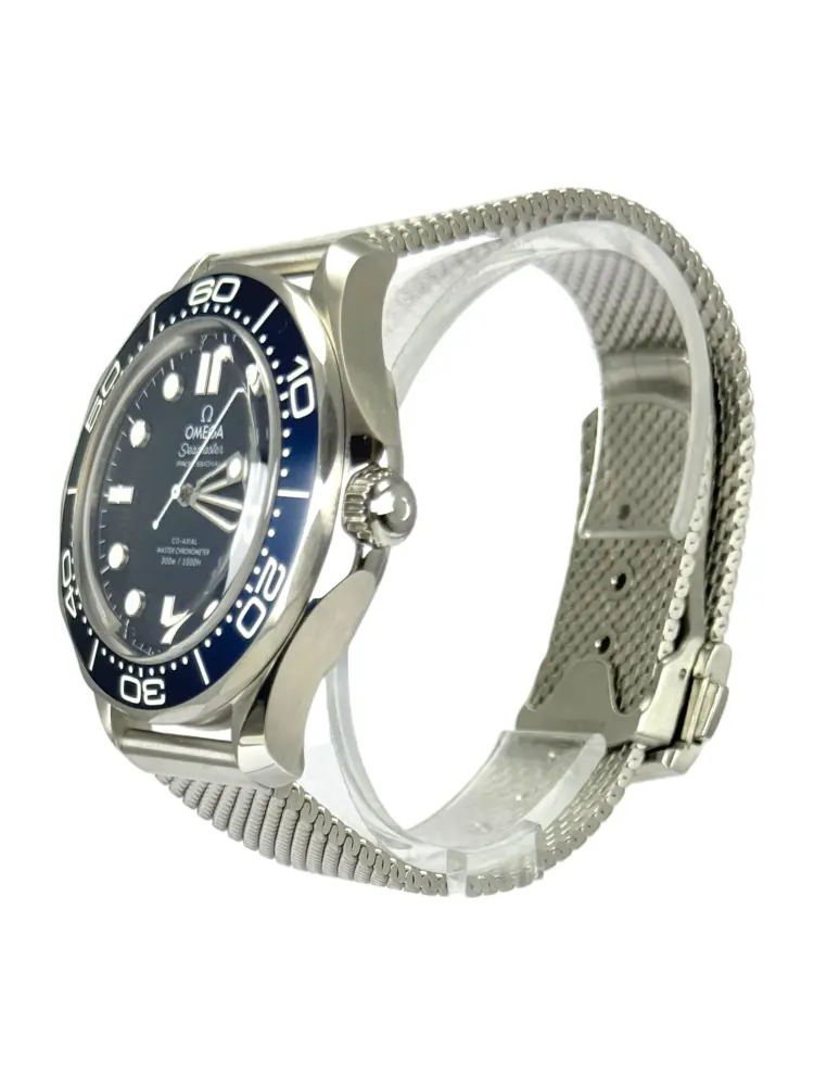 Omega Seamaster Diver 300m 210.30.42.20.03.002 — 2022 — Very good detail 2
