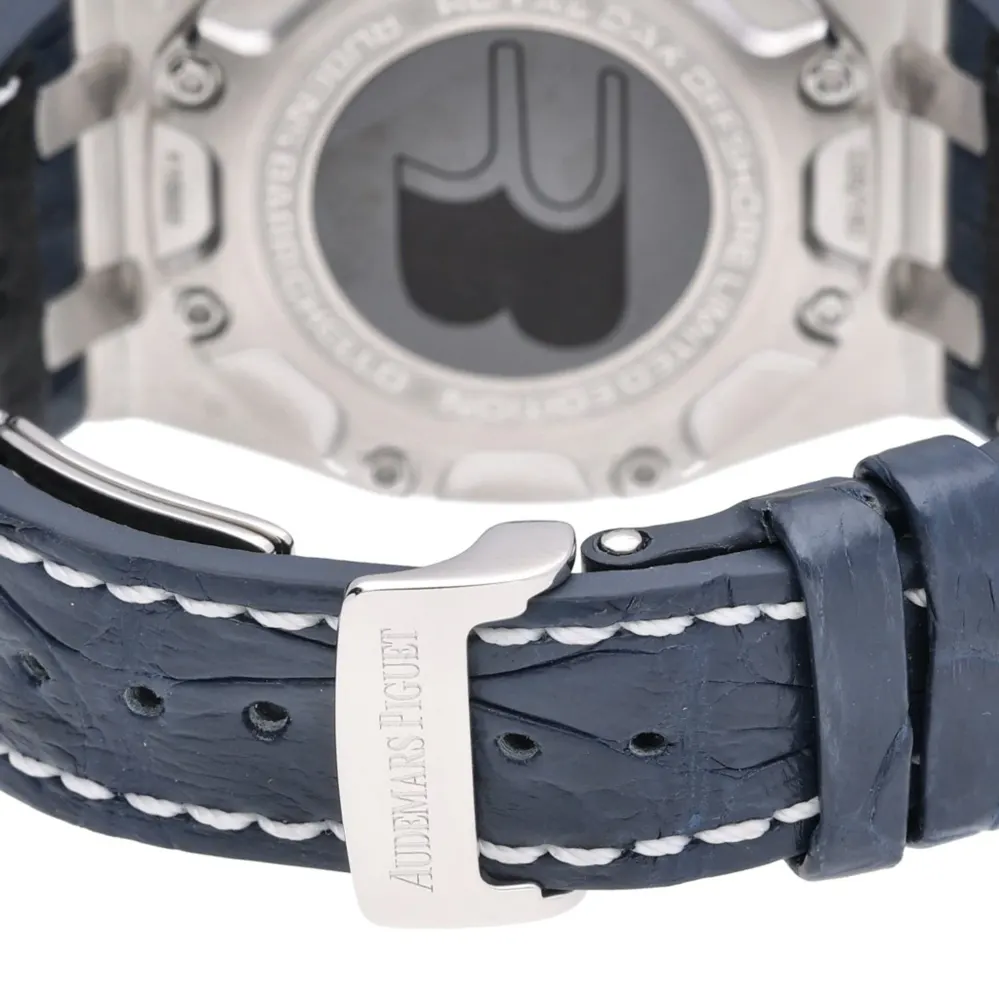 Audemars Piguet Royal Oak Offshore 26078PO.OO.D018CR.01 — 2007 — Very good in Blue Baton, additional product view 3