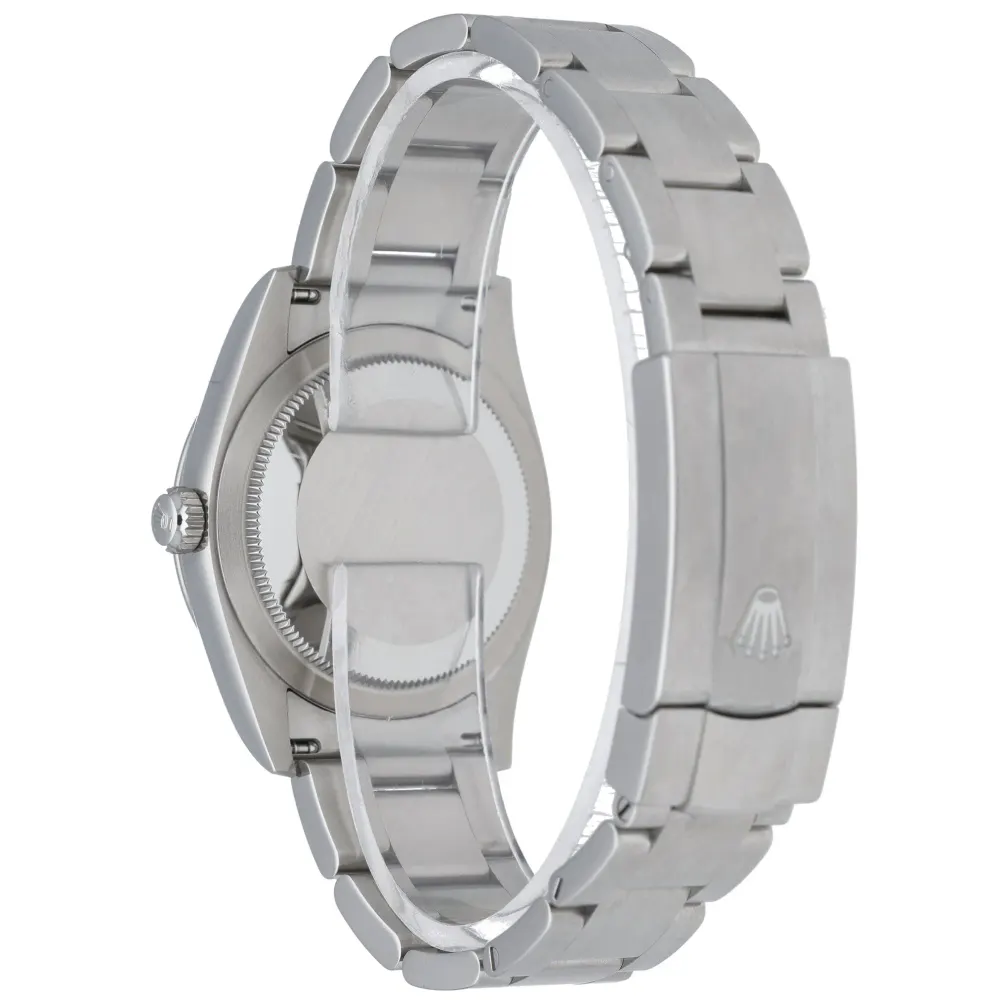 Rolex Oyster Perpetual 124200 — 2025 — Excellent detail 3