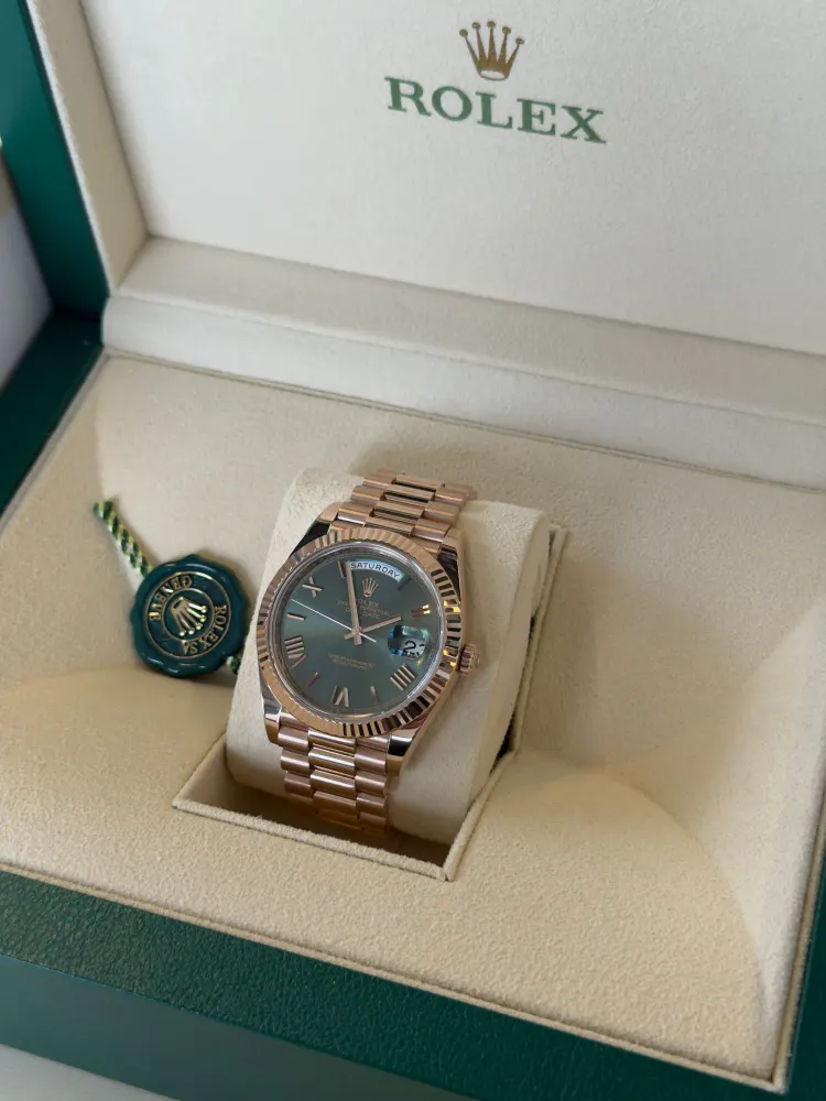 Rolex Day-Date 40 228235 — 2019 — Good detail 2