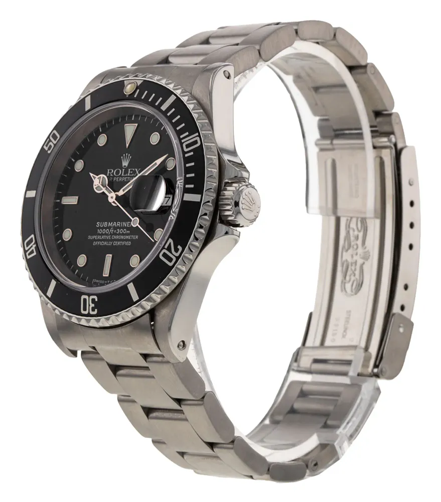 Rolex Submariner 16610 — 1998 — Very good detail 2