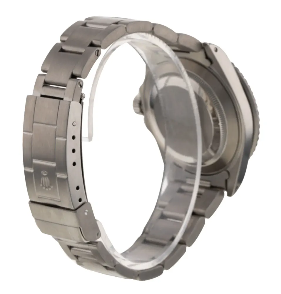 Rolex Submariner 16610 — 1998 — Very good detail 3