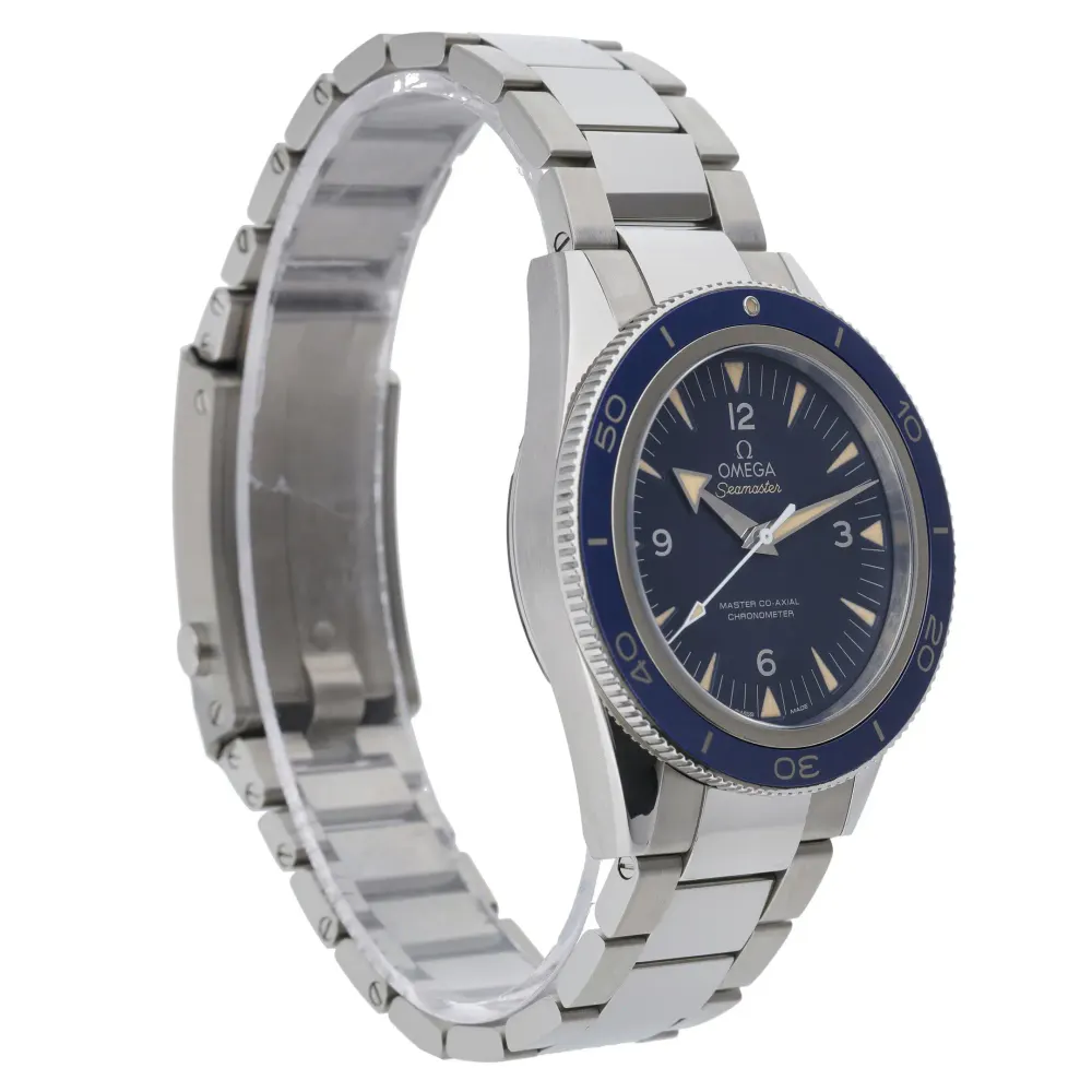 Omega Seamaster 300 233.90.41.21.03.001 — 2017 — Very good detail 2