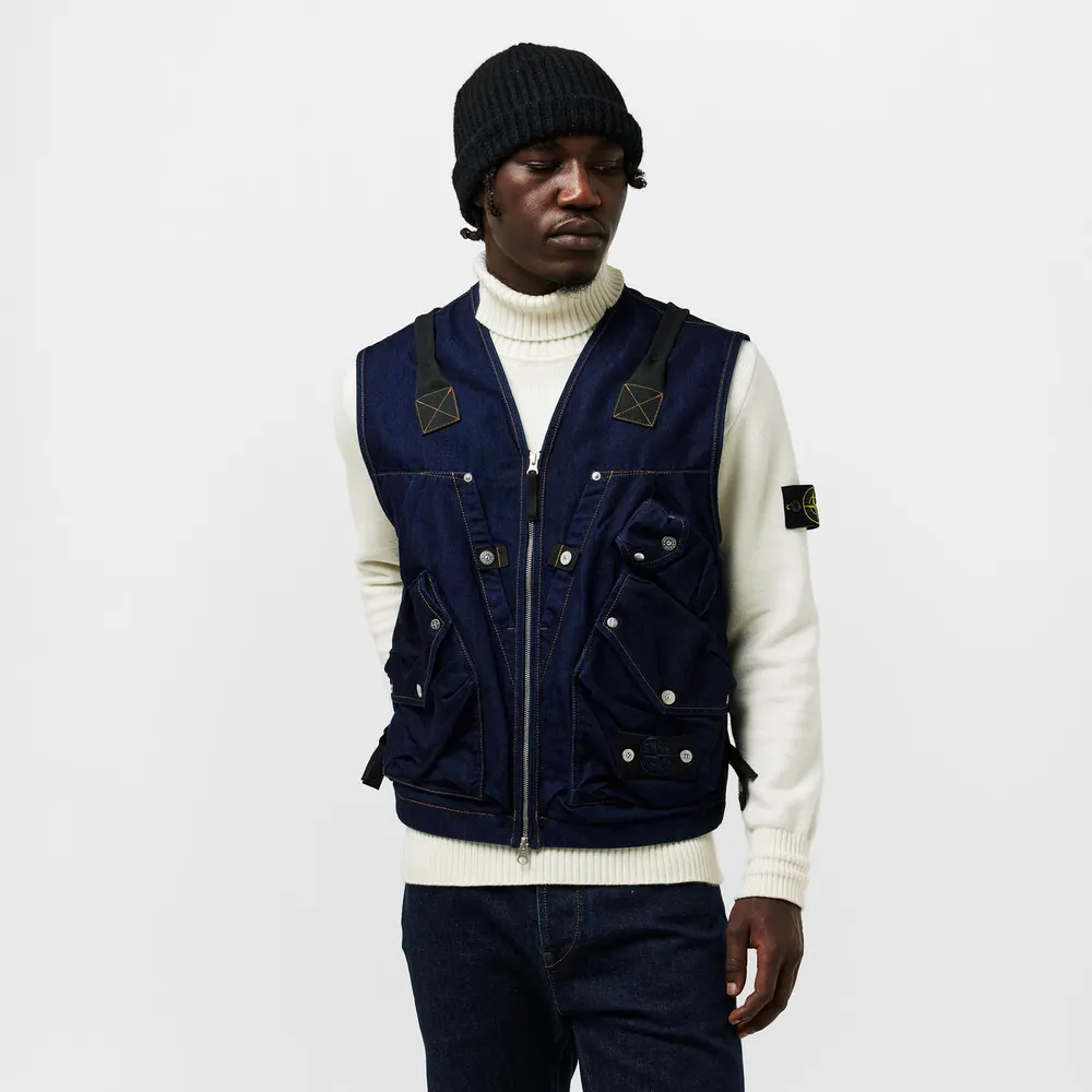 Stone Island Men's Denim Research Sleeveless Gilet in Indigo VJ201, additional product view 3