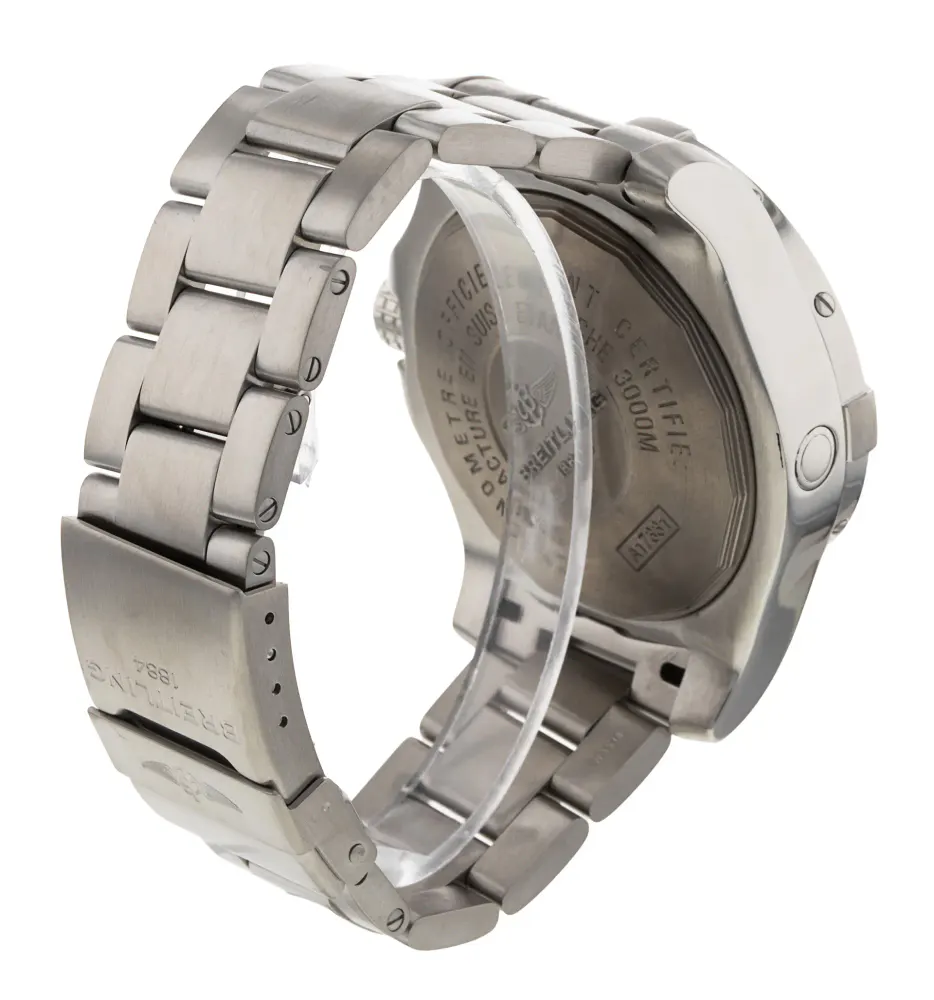 Breitling Avenger II Seawolf A17331 — 2020 — Very good detail 3