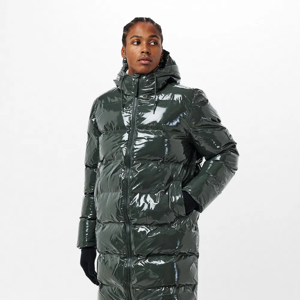 Rains Men's Alta Longer Waterproof Hooded Long Puffer Jacket detail 3
