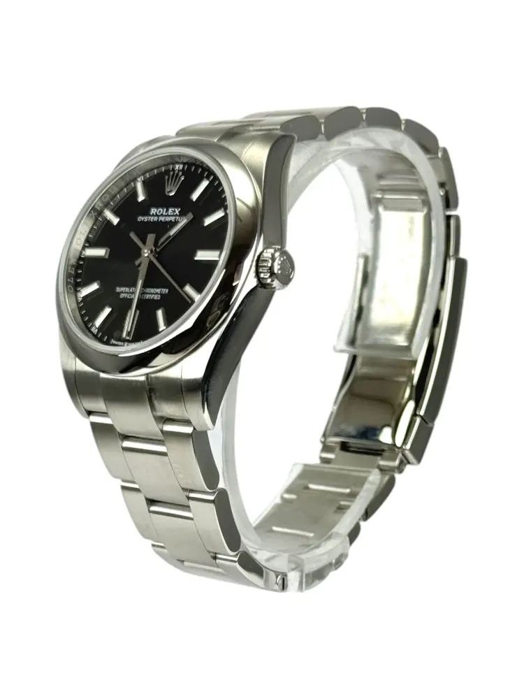 Rolex Oyster Perpetual 124200 — 2023 — Very good detail 2