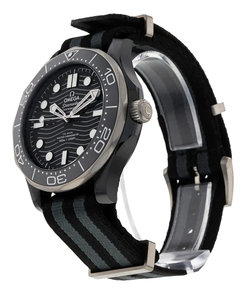 Omega Seamaster Diver 300m 210.92.44.20.01.001 — 2024 — Excellent detail 2