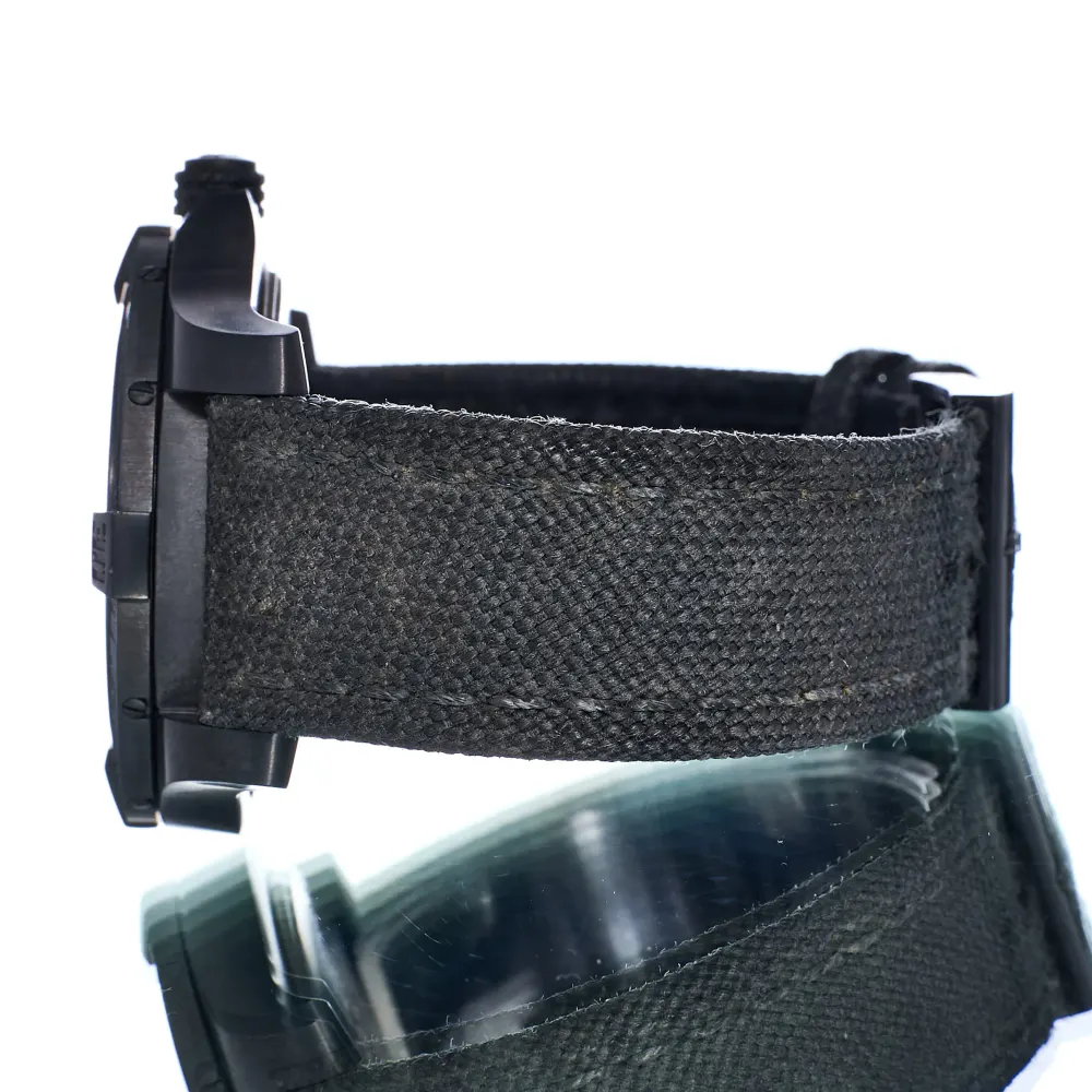 Breitling Avenger Blackbird V17311 — 2016 — Good detail 2