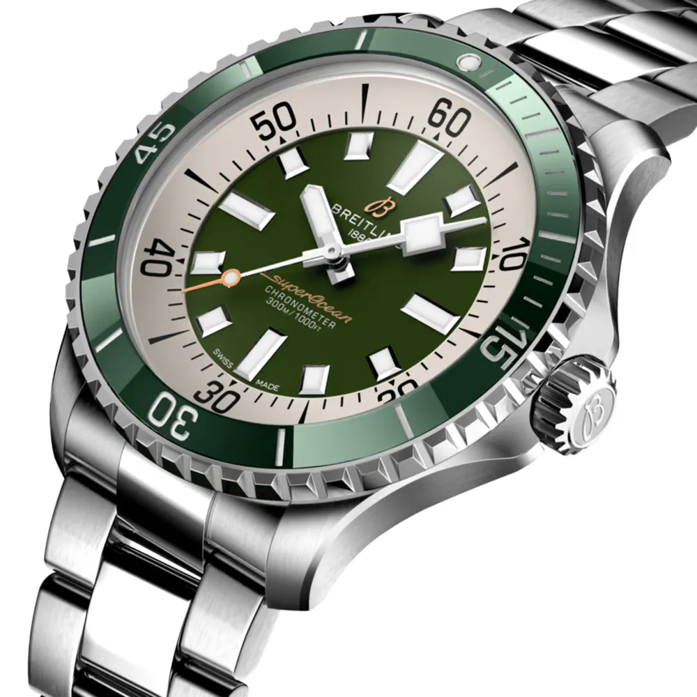 Breitling Superocean Automatic 44 Stainless Steel - Green Watch detail 3