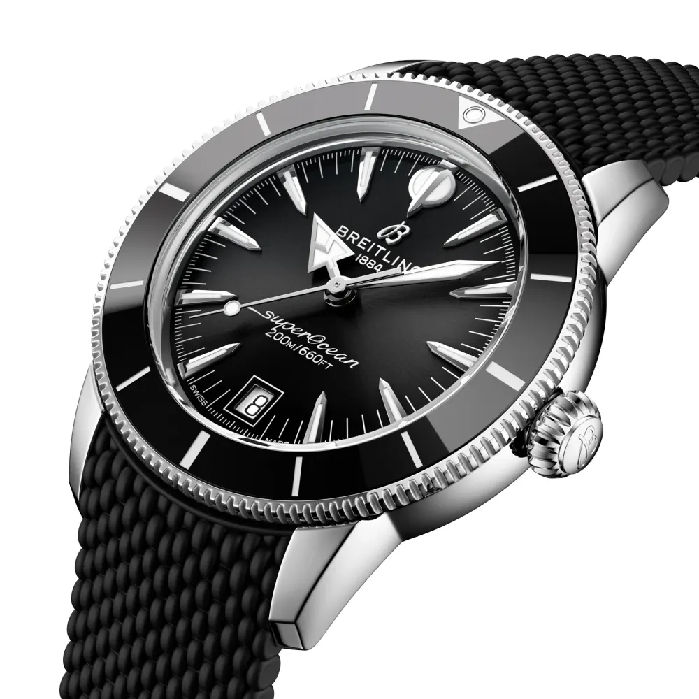 Breitling Superocean Heritage B31 Automatic 40mm Mens Watch Black Rubber detail 3