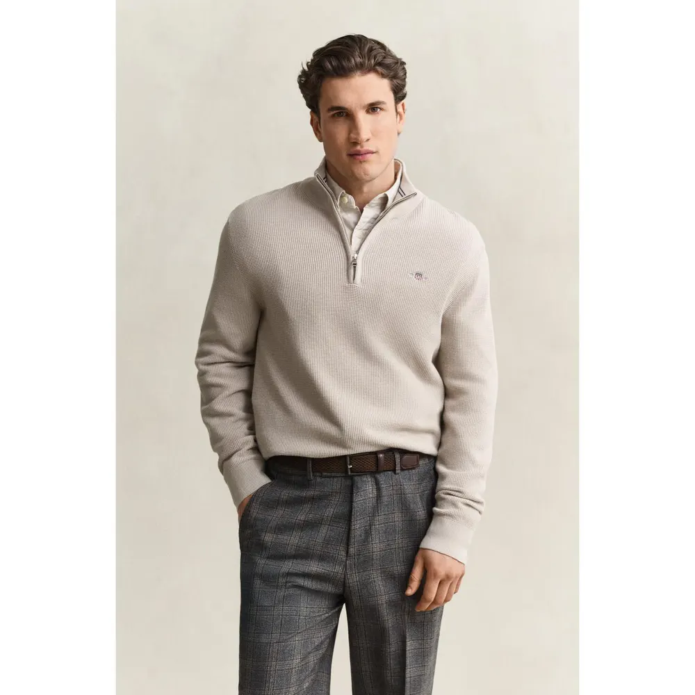 Gant Men's Cotton 1/4-Zip Knitted Top detail 2
