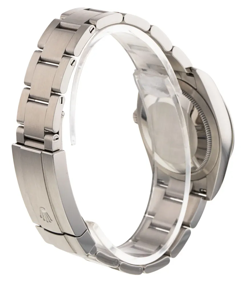 Rolex Oyster Perpetual 124200 — 2026 — Excellent detail 3