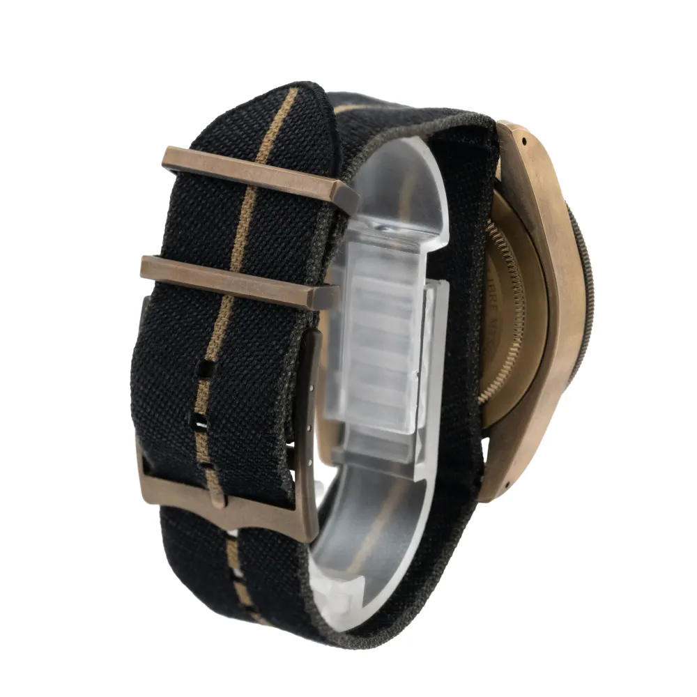 Tudor Black Bay M79250BA-0002 — 2019 — Very good detail 3