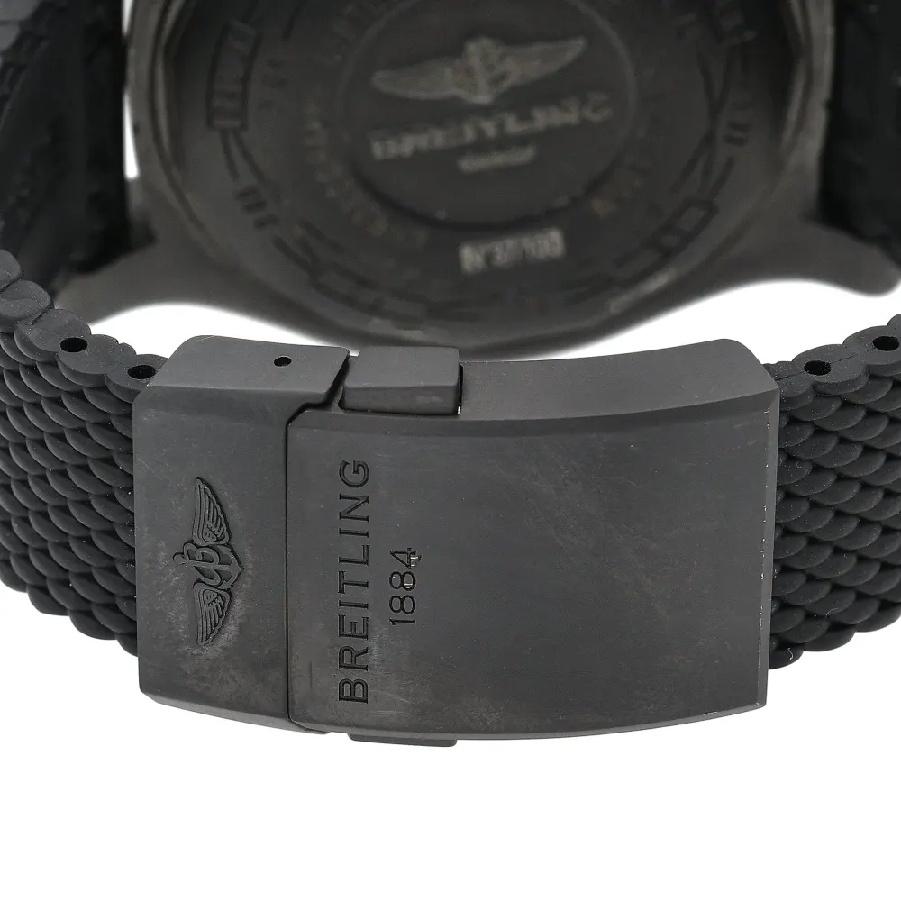 Breitling Super Avenger II M13371 — 2019 — Excellent detail 3