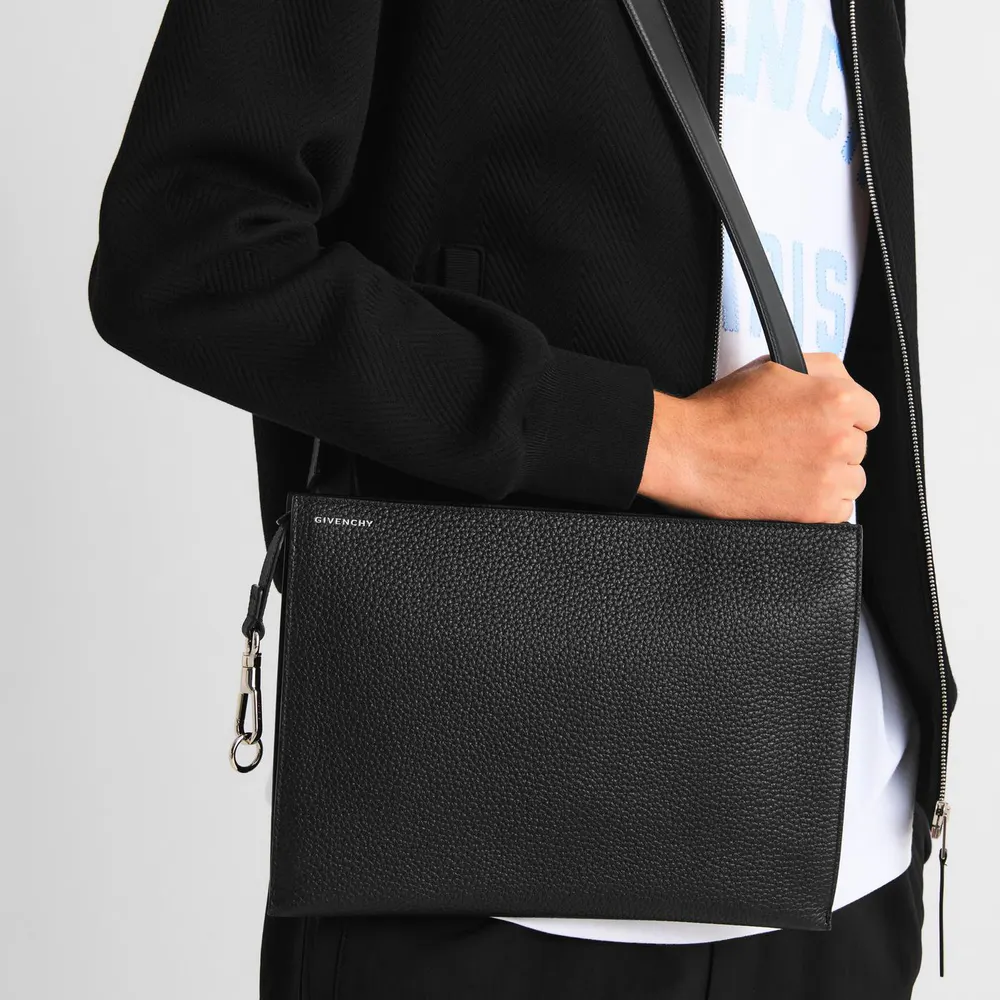 GIVENCHY GIV Flat Pouch Sn63 in Black, additional product view 3