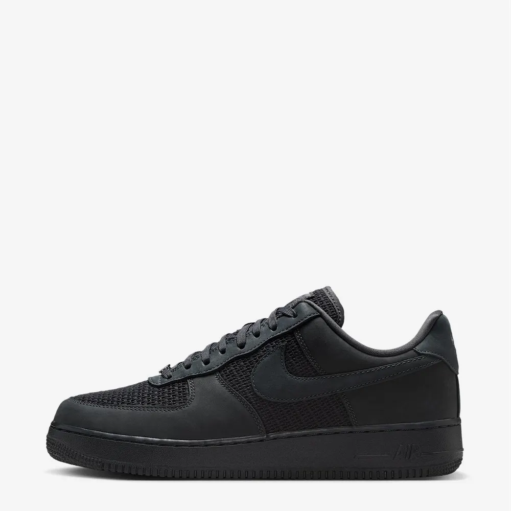 Nike Mens Air Force 1 07 Shoes detail 2