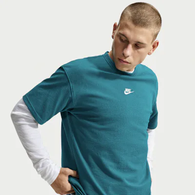 Nike Sportswear Premium Essentials Men's T-Shirt - Bright Spruce/Flat Silver