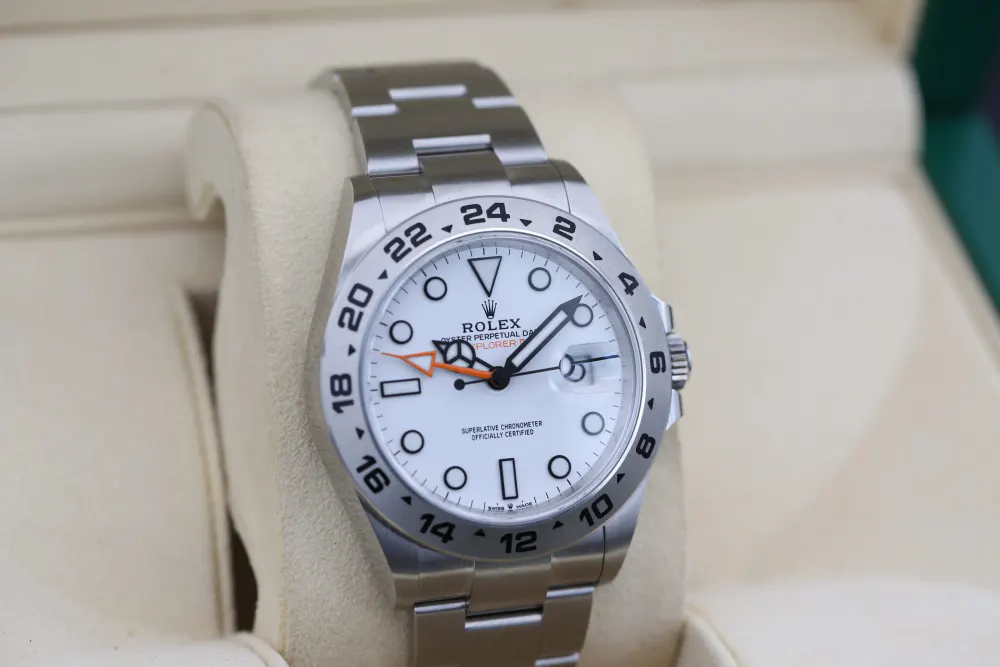 Rolex Explorer II 226570 — 2022 — Unworn detail 2