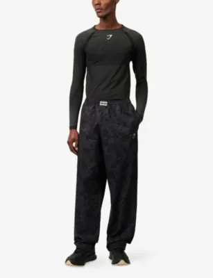 GYMSHARK Shadow Muscle-Fit Stretch-WovenTop detail 2