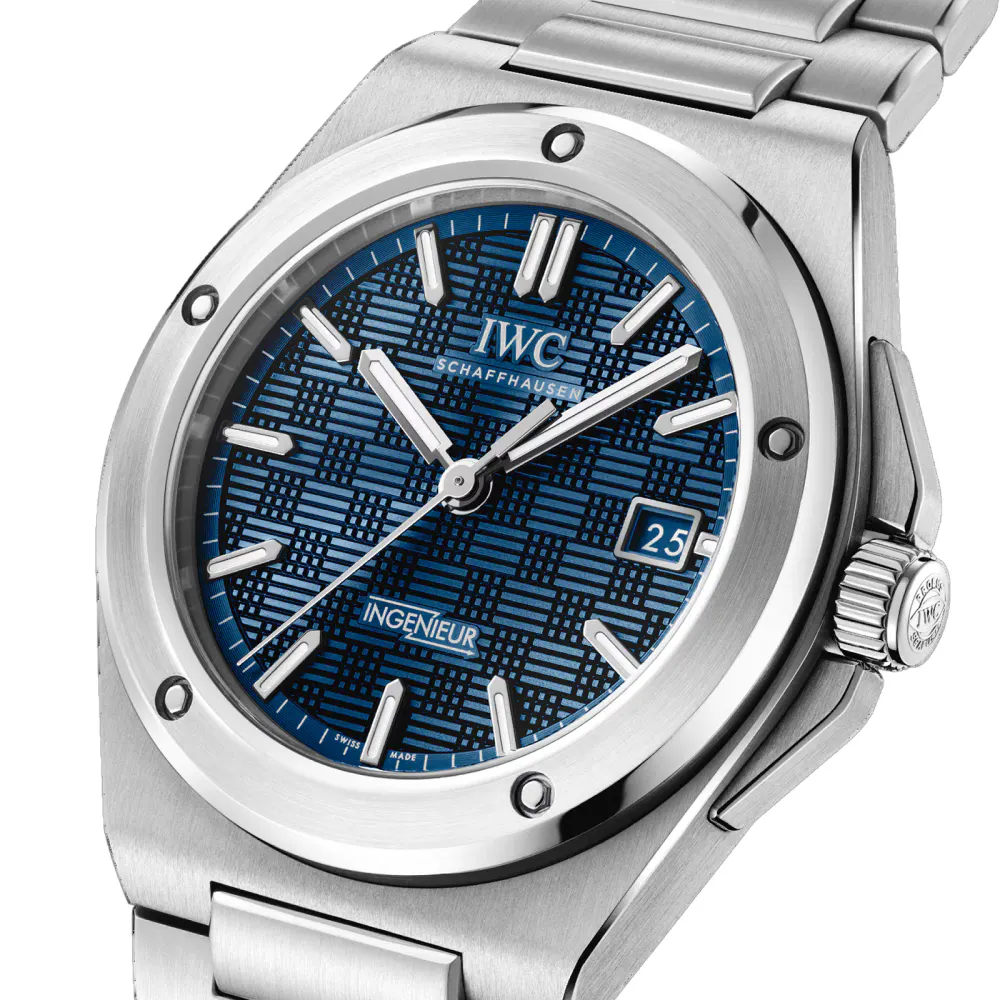 IWC Ingenieur Automatic 40mm Mens Watch Blue detail 2
