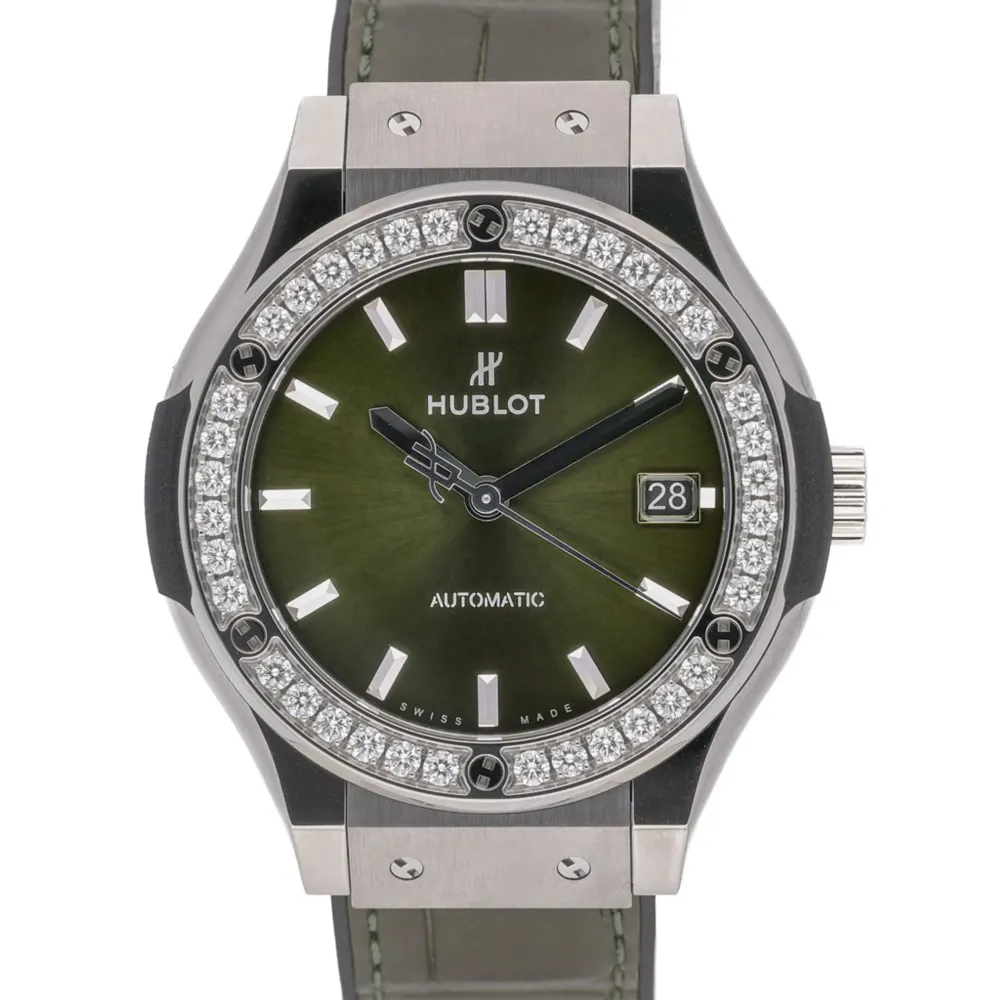 Hublot Classic Fusion 565.NX.8970.LR — 2023 — Very good in Green Baton – Pre-owned watches