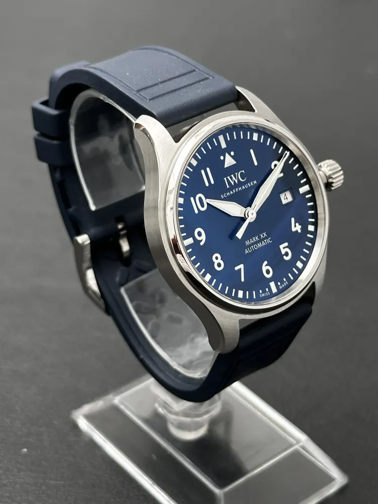 IWC Pilot's Mark XX IW328203 — 2025 — Good detail 3