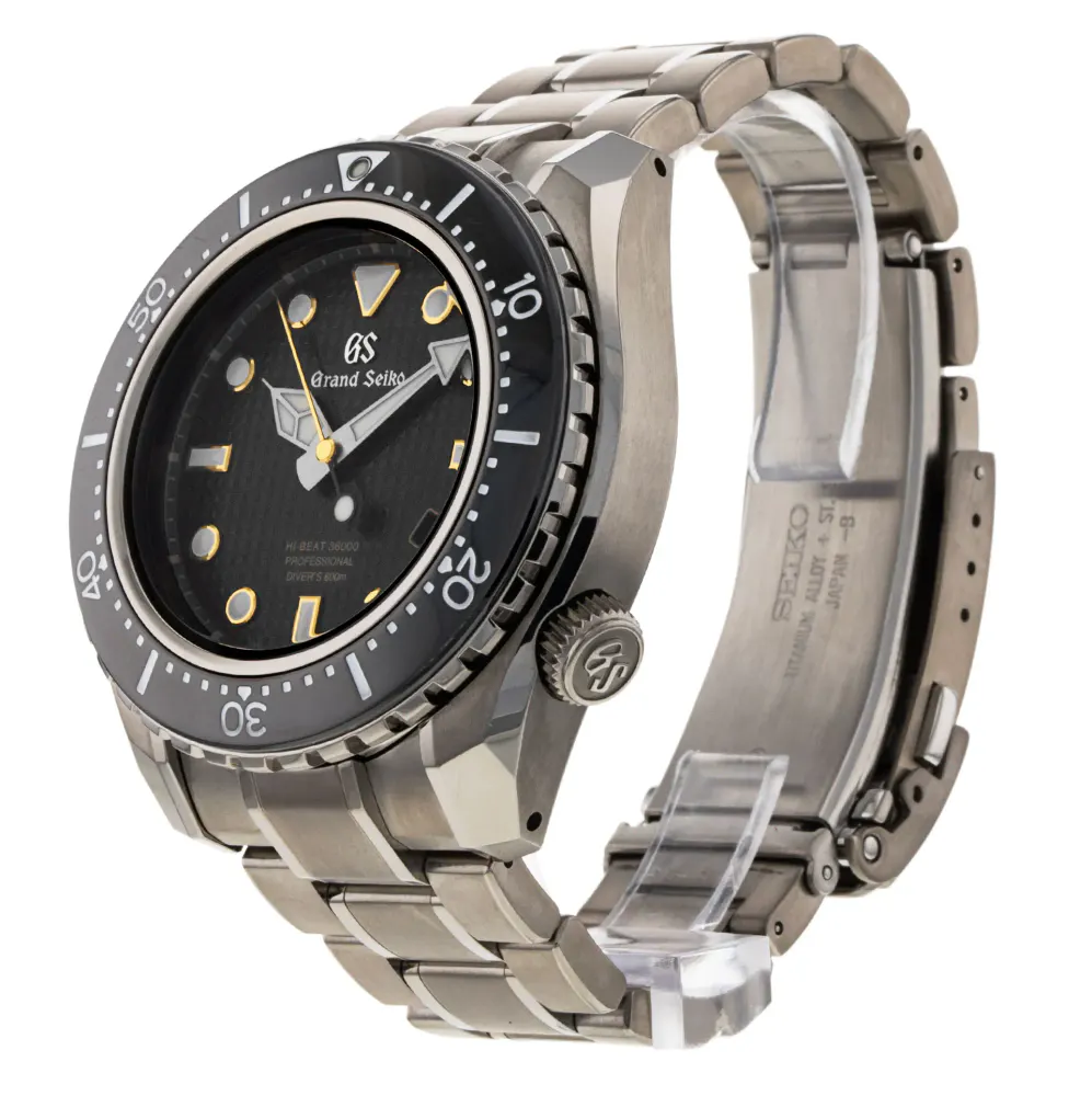 Grand Seiko Sport Collection SBGH255 — 2015 — Very good detail 2