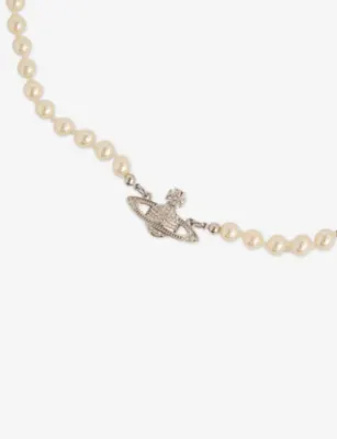 VIVIENNE WESTWOOD Bas Relief Orb mini silver-toned brass and pearl necklace detail 3