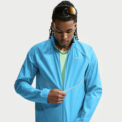 Nike Miler Men's Repel UV Protection Running Jacket - Light Current Blue/Light Current Blue