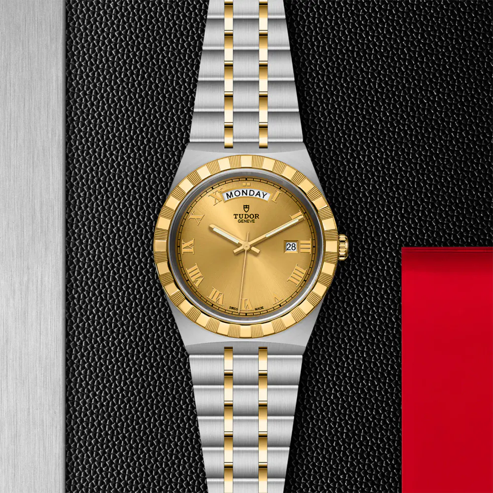 Tudor Royal Date Day 41mm, Steel Case, Champagne Dial detail 3