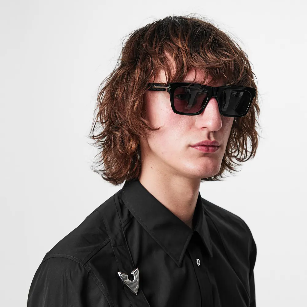 Alexander McQueen Oversized Sunglasses detail 3