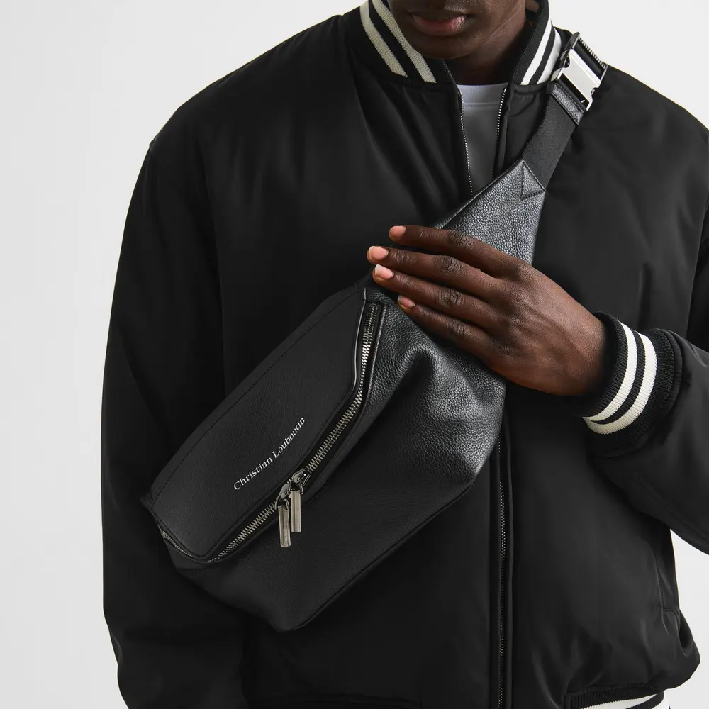 Christian Louboutin Chr Stoic Bumbag Sn63 detail 3