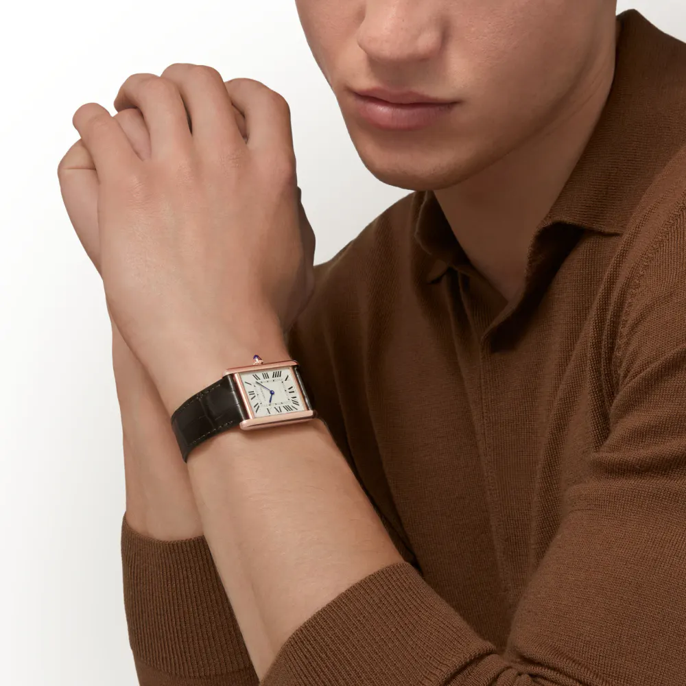 Cartier Tank Louis Cartier watch, large model, mechanical movement with automatic winding detail 2