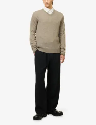 THE ROW Thamm V-Neck Cashmere Jumper detail 2