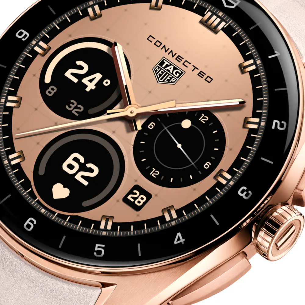 TAG Heuer Connected Calibre E5 40mm Unisex Watch Golden Bright Edition detail 2
