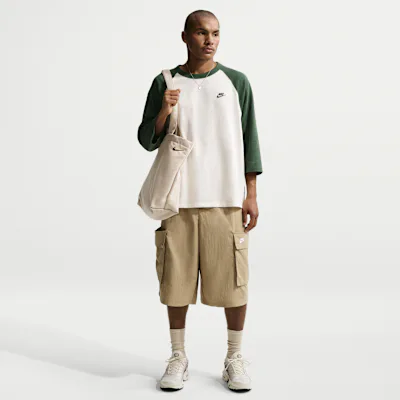 Nike Sportswear Club Men's Oversized Cargo Shorts - Parachute Beige/White