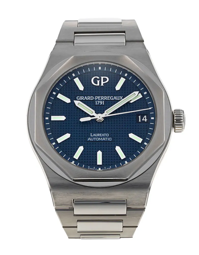 Girard Perregaux Laureato 81010-11-431-11A — 2022 — Very good