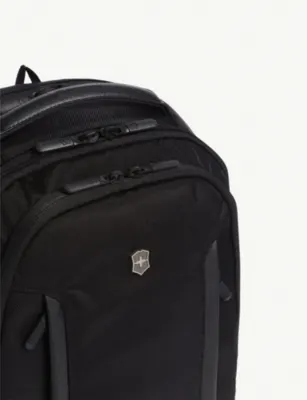 VICTORINOX Altmont compact backpack detail 2
