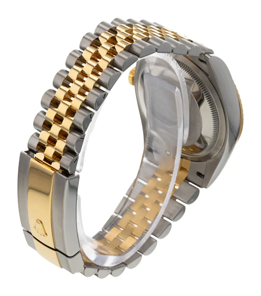 Rolex Datejust 126233 — 2020 — Very good detail 3